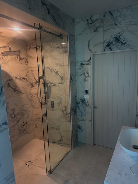 Marble feature shower tiled by SRL Tiling in Tauranga